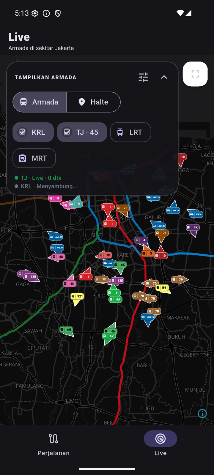 Peta Live CeeBee Transit menampilkan armada TransJakarta dan estimasi KRL beserta kesegaran datanya.